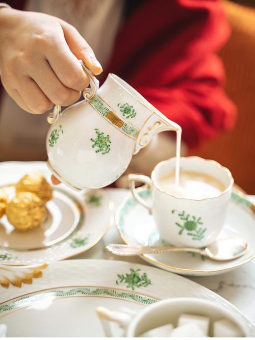 【已售】独角鹿西洋古董 20世纪匈牙利赫伦瓷窑出品Altozier绿色花叶系列主题手绘描金装饰四人下午茶瓷器套件 商品图5