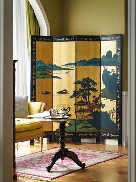 【已售】独角鹿西洋古董 20世纪中国出品传统山水亭台主题金地款彩雕漆双面四曲屏风