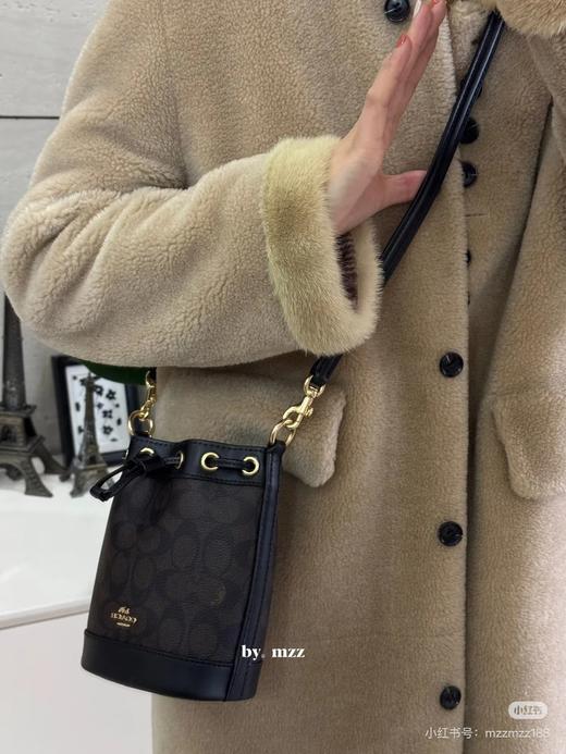 特！蔻驰 COACH 新款mini水桶包 单肩斜挎手提 商品图7