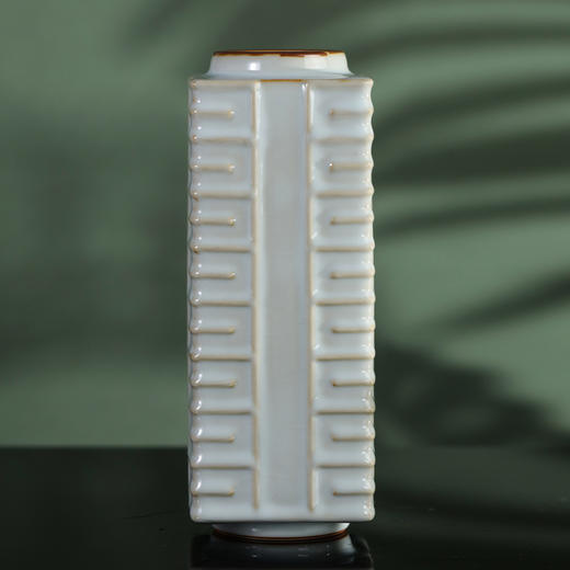 问鼎汝瓷/鼎峰系列/月白/ 老款精工/ 琮式瓶 商品图0