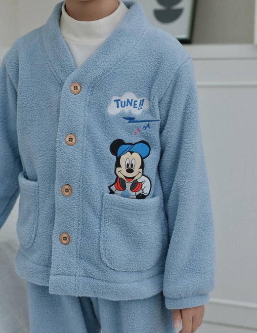 【迪士尼disney泡芙绒儿童居家服】这个款绝对要爆迪士尼A类儿童泡芙绒套装睡衣家居服 商品图7