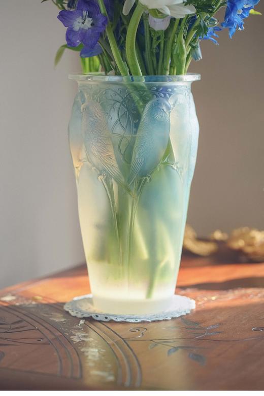 独角鹿西洋古董 1924年法国水晶工坊莱俪LALIQUE设计出品「CEYLAN 鹦鹉」主题蓝色欧泊水晶花瓶 商品图2