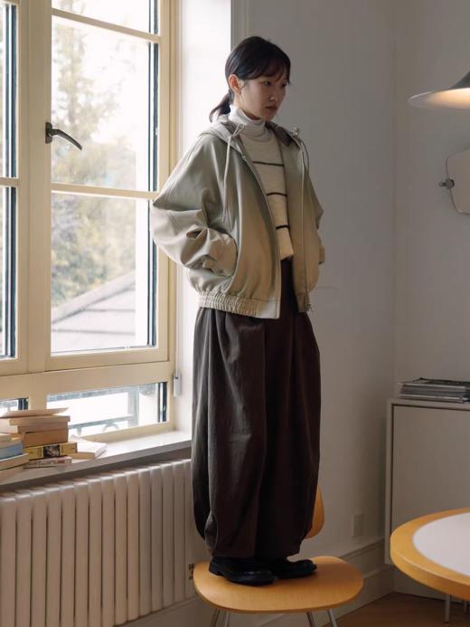 步履不停/5C43165C/结构多褶灯笼裤 商品图3