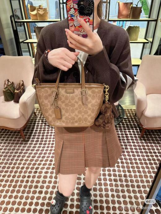 D102053复古感浓烈老花满印taxi菜篮子包手提斜挎包 商品图5