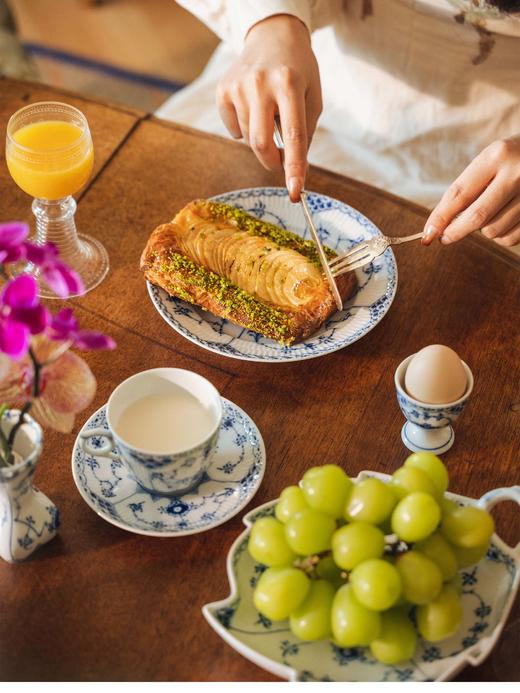 独角鹿西洋古董 20世纪丹麦皇家哥本哈根瓷窑出品“唐草”系列手绘植物主题茶具餐盘套件 商品图4