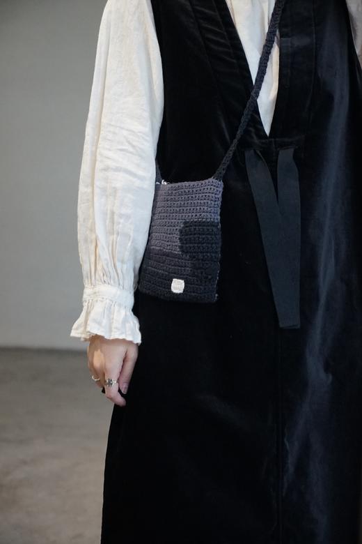 SUSURI 天鹅绒v领无袖连衣裙 商品图2