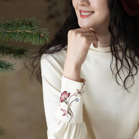 牧衣游原创棉混纺手工刺绣T恤女冬柔软亲肤简约百搭宽松上衣 檐铃