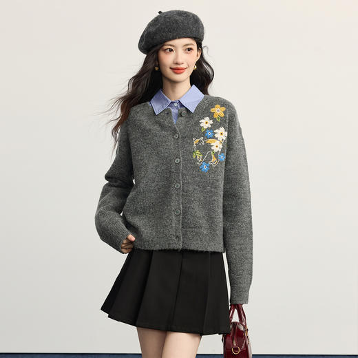 【年货节】熙世界「糯叽叽羊毛开衫」植物系绣花针织毛衣短外套女25秋冬新款 商品图4