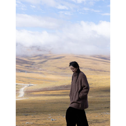 牧衣游原创 进口羊驼毛混纺羊羔毛外套蓬松保暖古朴毛呢外套 雨桐 商品图3