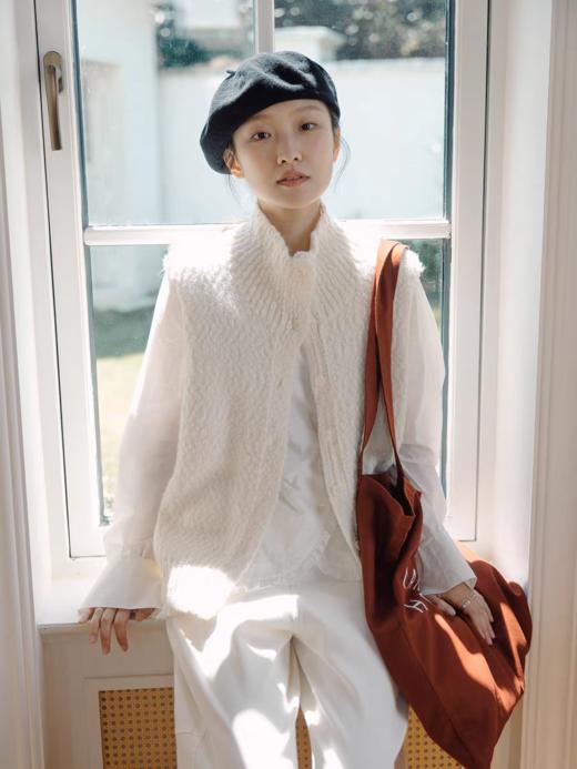 步履不停/5C14068C/短款羊毛立体针织马甲 商品图2