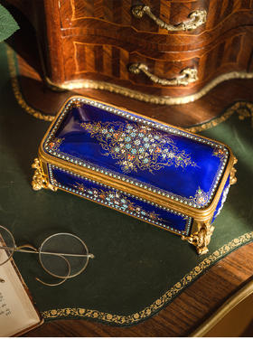 【已售】独角鹿西洋古董 19世纪末法国出品铜鎏金精雕装饰卷叶花卉主题布雷松珐琅彩绘描金珍宝盒