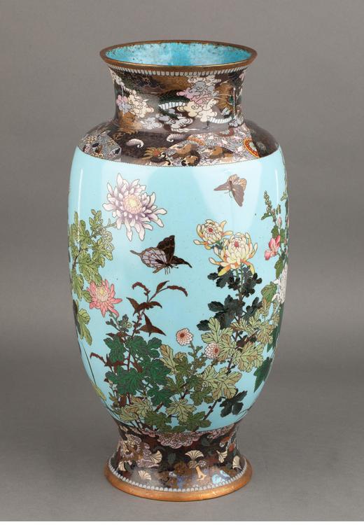 独角鹿西洋古董 1880年代日本明治时期出品「富贵花鸟」主题修饰蓝地七宝烧花瓶一对 商品图2