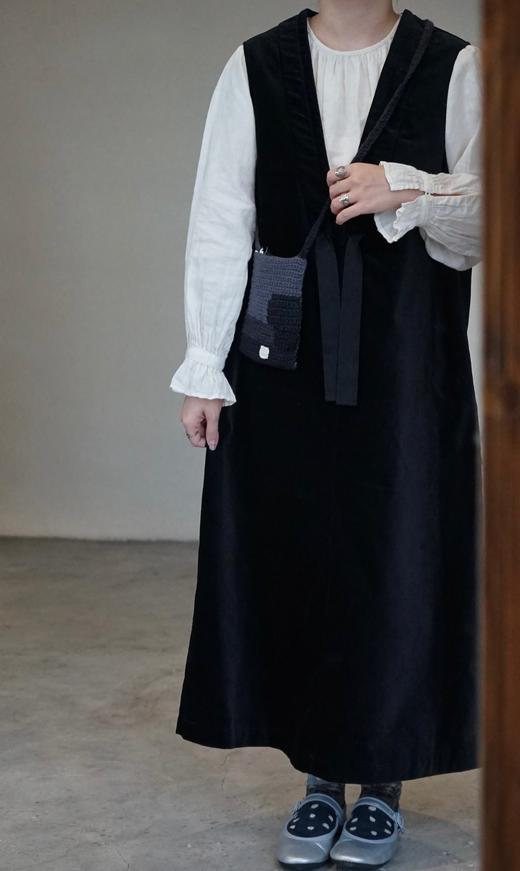 SUSURI 天鹅绒v领无袖连衣裙 商品图4