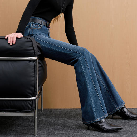 【磨毛微喇裤】三彩2025冬季新款喇叭裤牛仔裤长裤修身显瘦M 商品图2