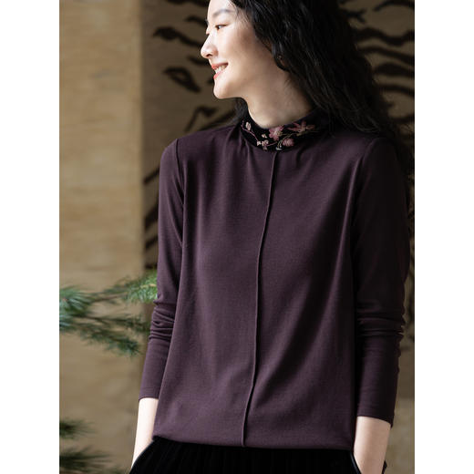 牧衣游原创 棉混纺手工刺绣T恤女冬季新款简约百搭休闲上衣 庭絮 商品图3