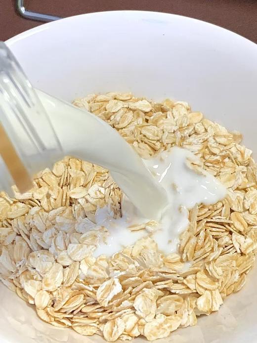 😜【有机认证!一物一码 】大容量1.58kg有机无添加即食燕麦片🎯 ✅饱腹感强，扛饿——“减肥期/控体重的救星，吃不胖的饱肚神器” ✅膳食纤维丰富——“🌻肠道清洁夫，帮你‘嗯嗯’更通畅” 商品图5