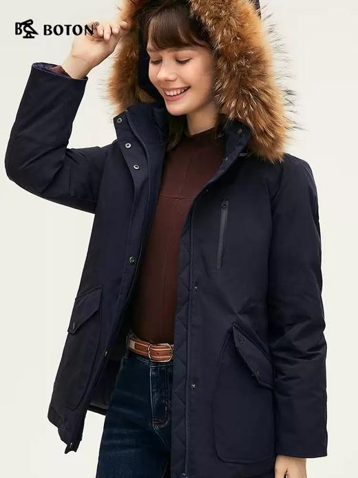 波顿女士秋冬暖奢显瘦85绒子拒水可拆卸毛领合身中长款羽绒服LC763524 商品图5