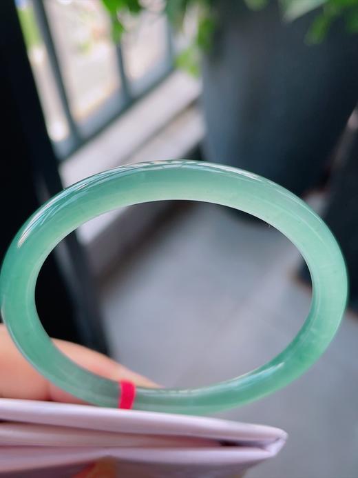 54圆条翡翠手镯 商品图3