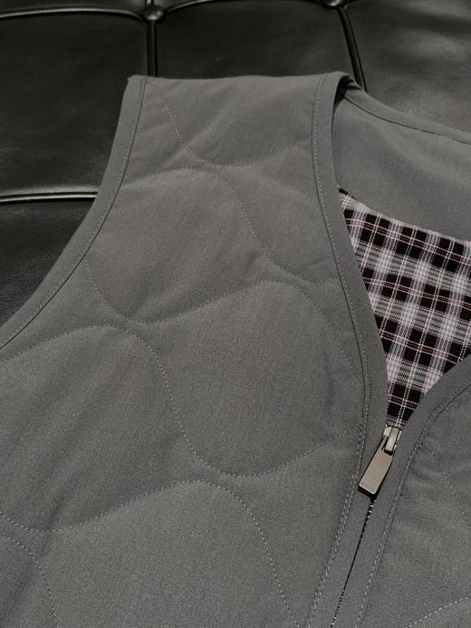 【高品质私服】【IC羊毛混纺平纹布羽绒马甲】精纺羊毛 混纺面料，精致光滑有弹性G1576-CC【无标出货 介意慎拍】 商品图9