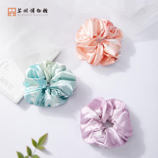 苏州博物馆 太湖雪真丝方巾发圈套装 商品图2