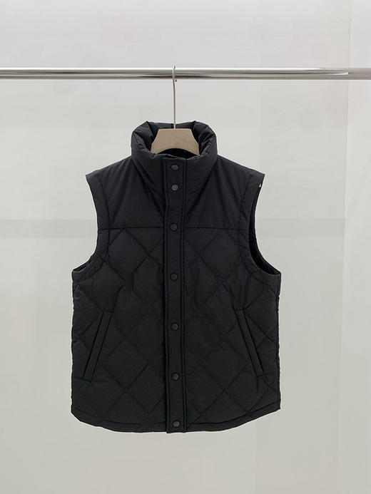 男士轻柔涤纶衬衫式羽绒马甲 欧洲进口轻薄羽绒面料 立体绗缝走线精致 轻量90鹅绒 立领设计 商品图6