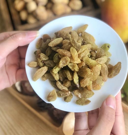 【休闲健康小零食】新疆特产 无核葡萄干 无花果干 即食 泡水煲汤 商品图4