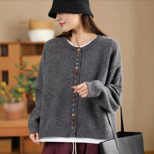雀说文艺长袖毛衣外套女保暖圆领上衣AL7725 商品图1