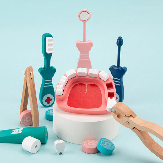 【全科医生玩具】儿童仿真过家家玩具 全科医生角色扮演女孩听诊打针医药箱 木制套盒玩具 商品图2