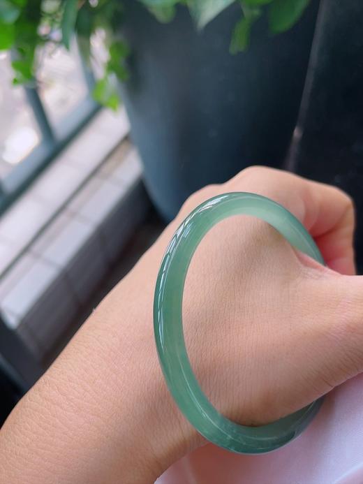 54圆条翡翠手镯 商品图7