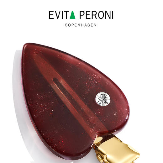 品牌直发 EVITA PERONI “幸运卡牌”系列鹤嘴夹/红心流沙红/ 方块流沙红/黑桃优雅黑 商品图9