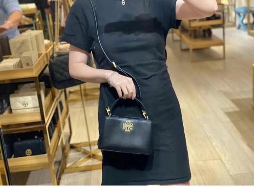 D102172百搭款黑色荔枝纹牛皮金属浮雕logo可手提斜挎迷你戴妃包 商品图3