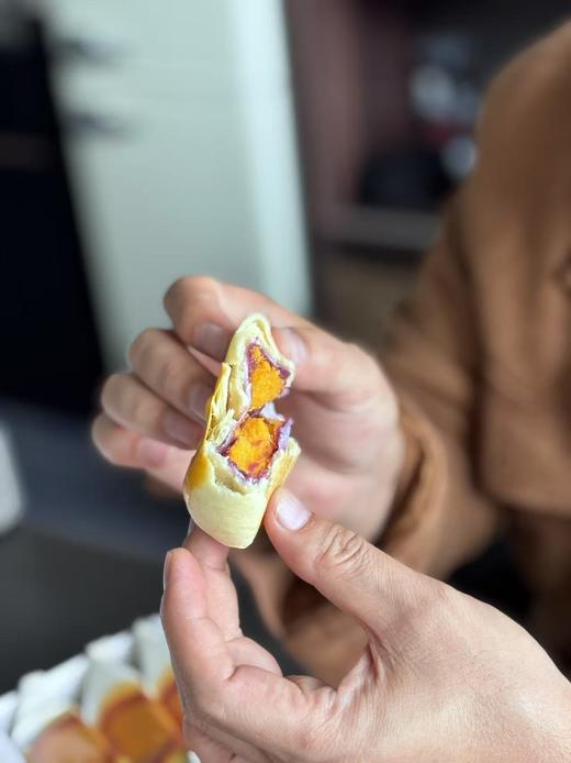 【鲜花饼/蛋黄酥 】 月饼礼盒 现烤现发 酥软细腻 层层起酥  好吃的月饼 商品图4