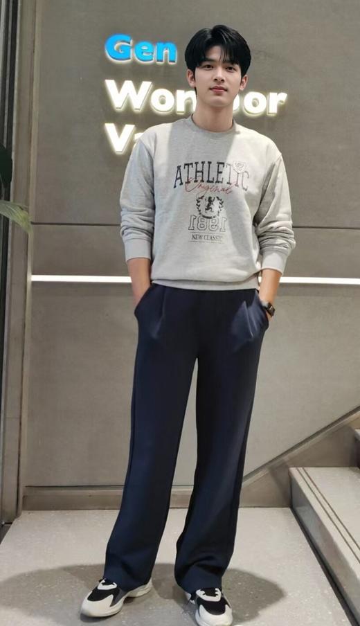 佐丹奴男装25年商场新款长袖棉质卫衣01095609 商品图3