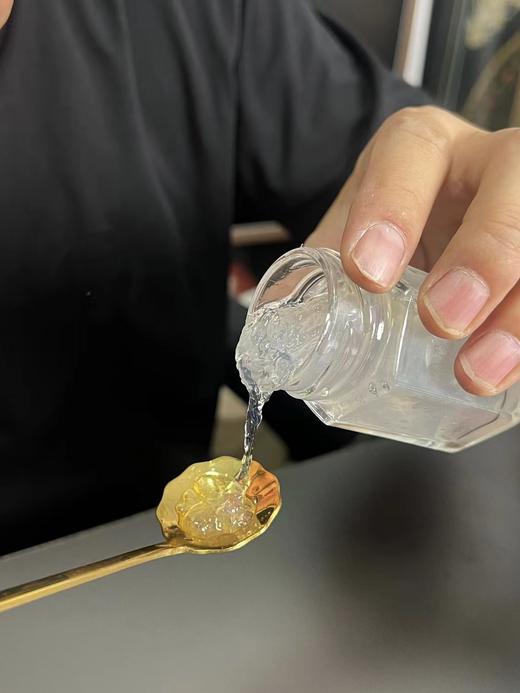 【知乐定制  即食鲜炖无糖燕窝】固体物含量≥90% 配料表干净  一瓶一码可溯源  45克*7瓶/箱 商品图1