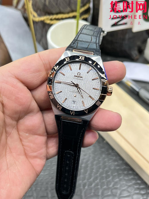 欧米茄 VS第五代星座系列 曼哈顿星座 玫金绸缎灰面 男士腕表 丹东8900一体机 商品图1