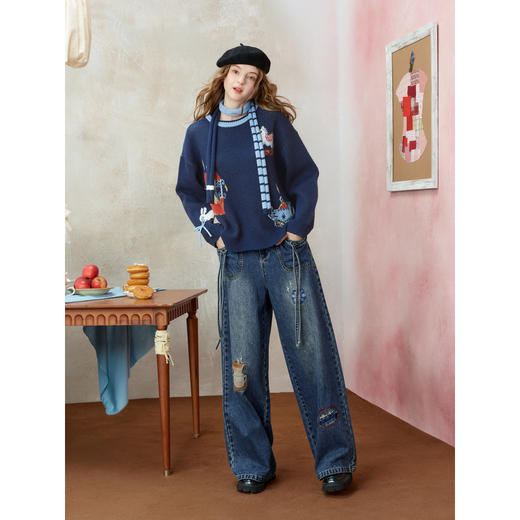 两三事 星垂穹顶 2025冬季新款趣味刺绣蝴蝶结口袋直筒牛仔裤女 商品图2