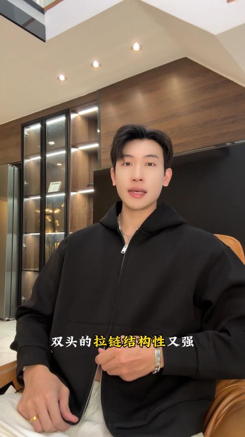 33750SDSA男士秋冬新款痞帅男装时尚简约纯色拉链连帽卫衣百搭情侣外套 商品图0