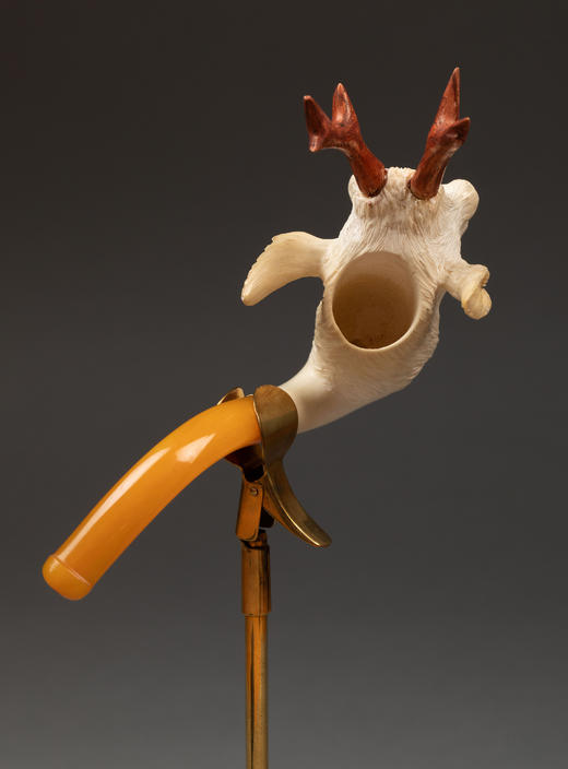 【已售】独角鹿西洋古董1890-1900年代欧洲出品琥珀烟嘴装饰鹿首主题精雕海泡石烟斗 带原盒 商品图3