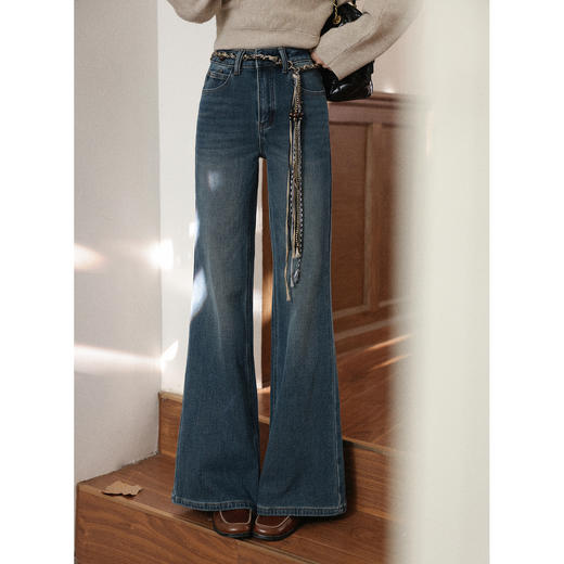 鹿向南「做旧迷情」牛仔蓝微喇直筒修身牛仔裤秋冬季新款女款长裤 商品图0