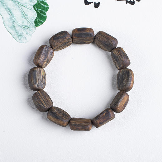 xy0641，沉香随型珠素串单圈手串 商品图0