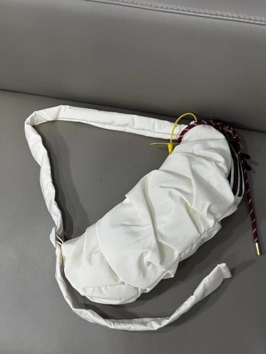 D102174超百搭运动休闲防水尼龙面料三叶草云朵包 商品图14