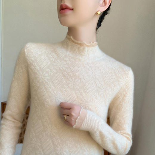 「高货qj」全新升级【铂金会员413/天猫559/差价146】(10104)洛诗琳气质半高领提花打底上衣2025秋冬宽松显瘦羊毛上衣 商品图1