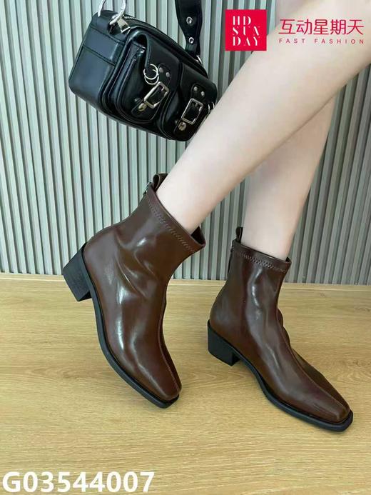 互动星期天短靴 商品图0