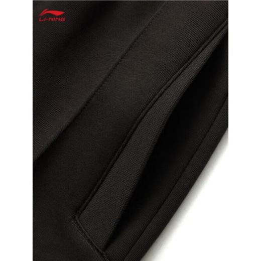 李宁男子2025春季平脚直筒宽松运动裤AKLV133-3黑巧褐 商品图3