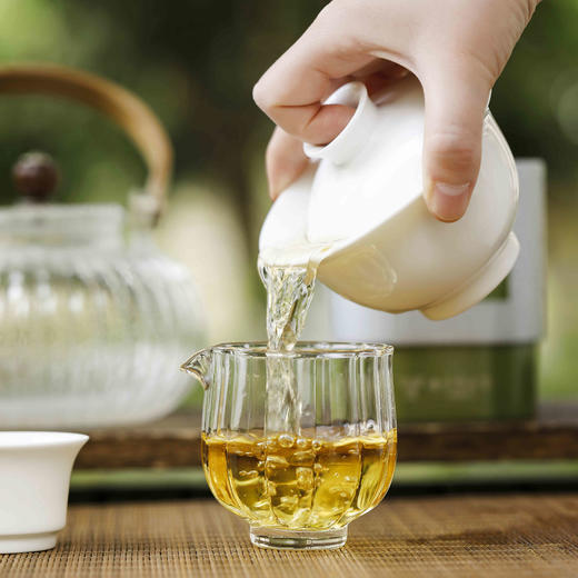 【七彩云南经典1889七彩系列普洱茶】源自海拔 1800 米以上的核心茶区，精选 8 个独具风味的特色茶青，遵循第 “9” 号经典配方 多种规格任选 商品图6