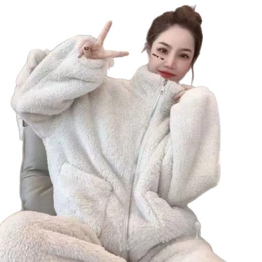 2025年新款珊瑚绒情侣睡衣女冬季加绒加厚保暖家居服宽松两件套装 商品图4