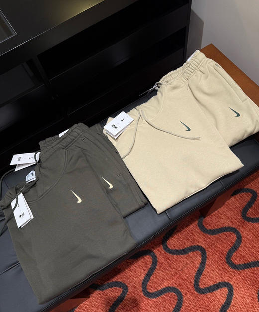 𝐍𝐢𝐤𝐞 𝐱 𝐁𝐢𝐥𝐥𝐢𝐞 𝐄𝐢𝐥𝐢𝐬𝐡碧梨联名情侣加绒卫衣卫裤套装101811 商品图3