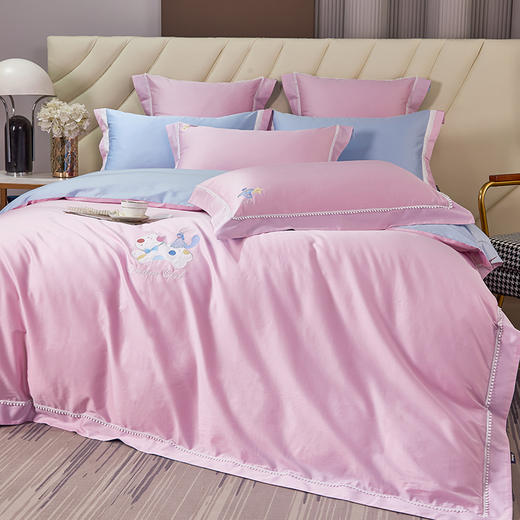 多喜爱 60S全棉缎纹四件套 甜梦飞行/云端奇遇hl【60S长绒棉】【贡缎面料】【芬纳诺抗菌】细腻柔滑 精美织带 商品图1
