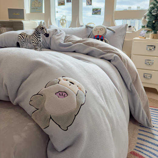 【新升级不掉毛秘密】冬季海獭绒贴布绣四件套 蓄热保暖锁温 商品图2