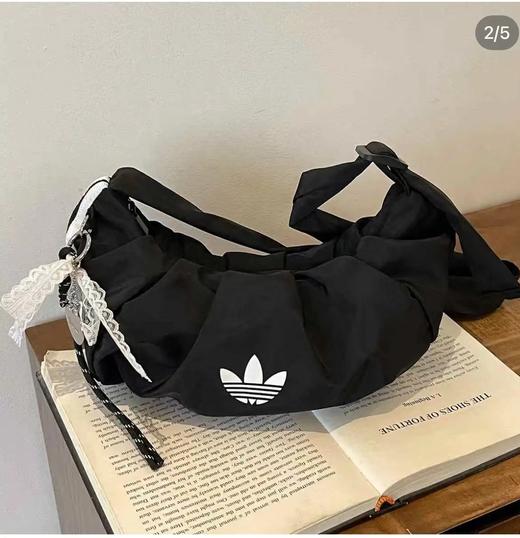 D102174超百搭运动休闲防水尼龙面料三叶草云朵包 商品图8